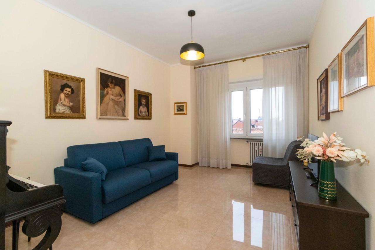 Tesoriera Comfy Apartment In Turin Exterior photo